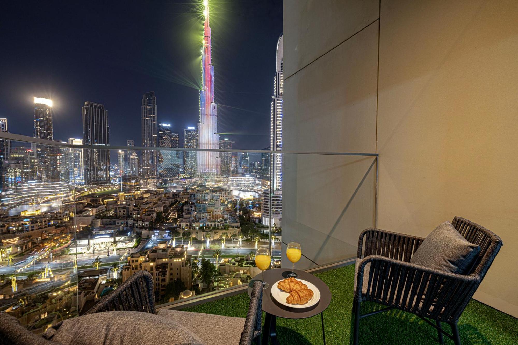 Smartstay At Burj Royale - Full Burj Khalifa View - Brand New Luxury Apartments Dubaj Zewnętrze zdjęcie